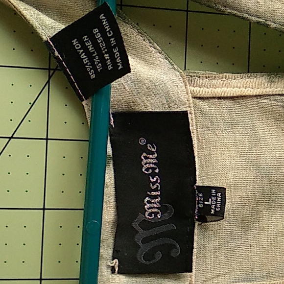 Kiss Me L Tank Top Razor Back - Picture 5 of 6